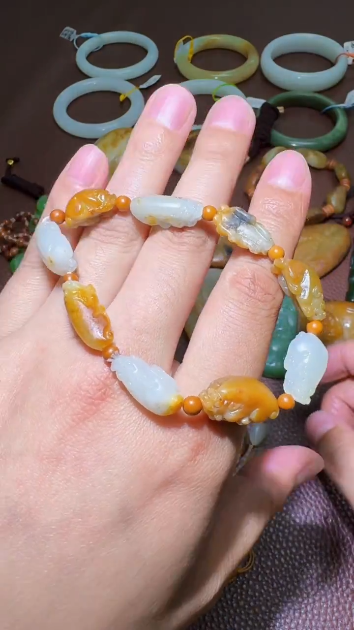 未镶嵌和田玉挂件和田玉