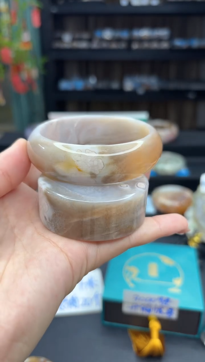 【闪购商品】石英质玉手镯未镶嵌211（59圈赠送镯心）