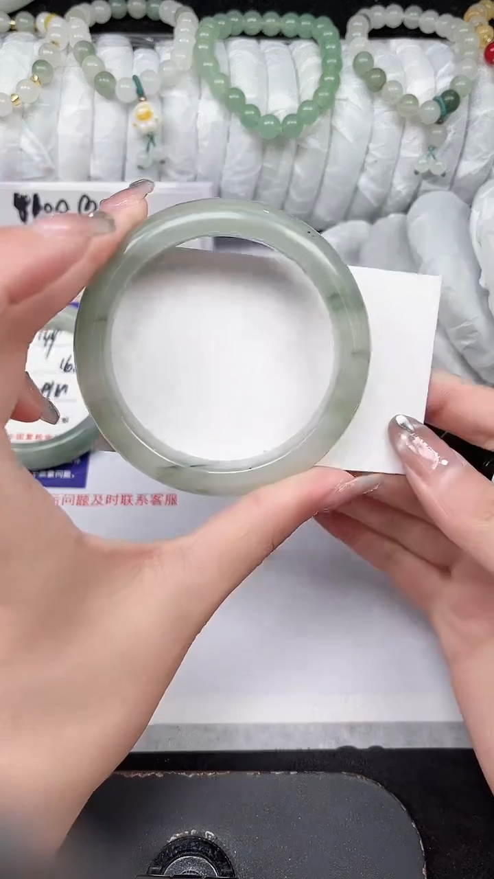 未镶嵌手镯石英质玉145-56/57