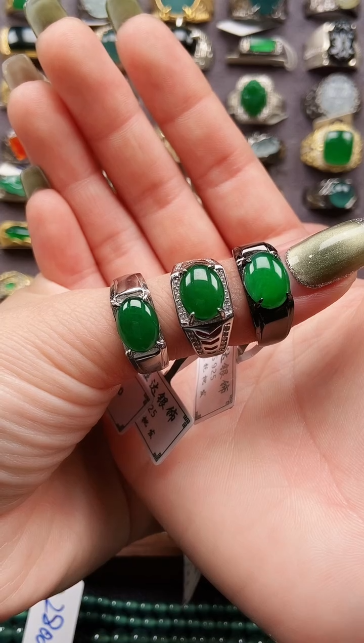 未镶嵌戒指翡翠逆*飞天然A货翡翠