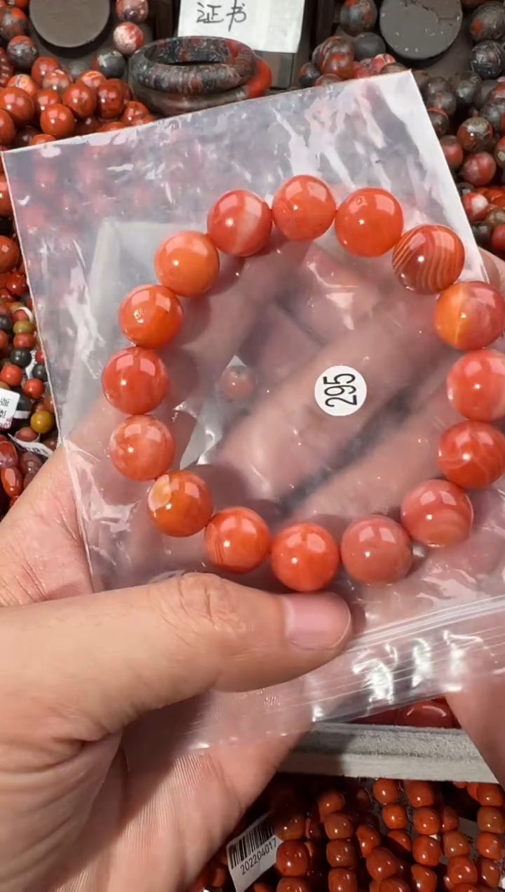 南红玛瑙手串未镶嵌13+