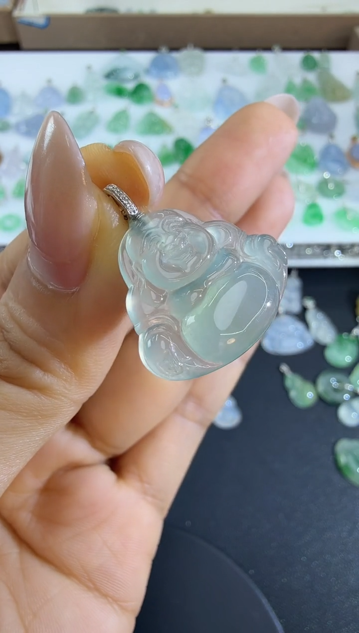 颈饰18K金镶嵌翡翠H0909-1501-131