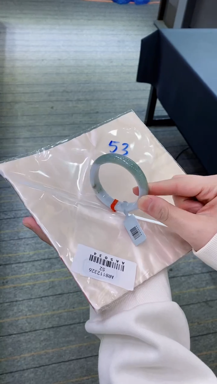【闪购商品】翡翠手镯未镶嵌          