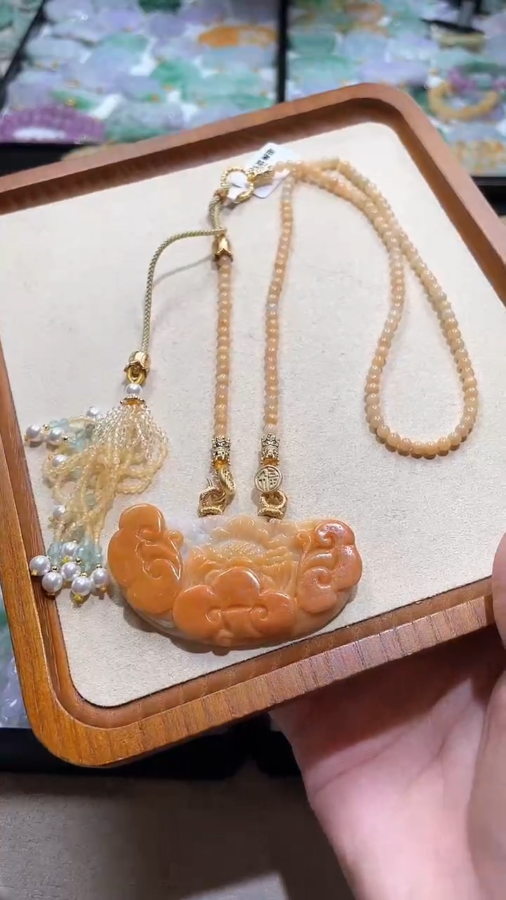 【闪购商品】翡翠颈饰未镶嵌吊坠