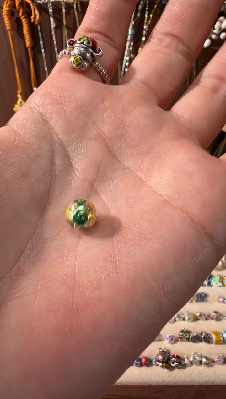 无足银云****旧烧蓝镂空祥云纹隔珠（绿）