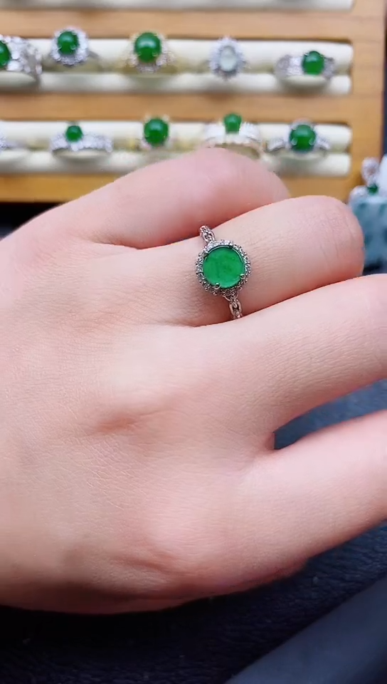 银S925镶嵌戒指翡翠1