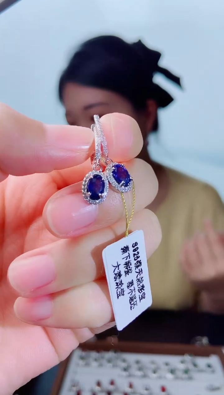耳饰蓝宝石银S925镶嵌耳饰