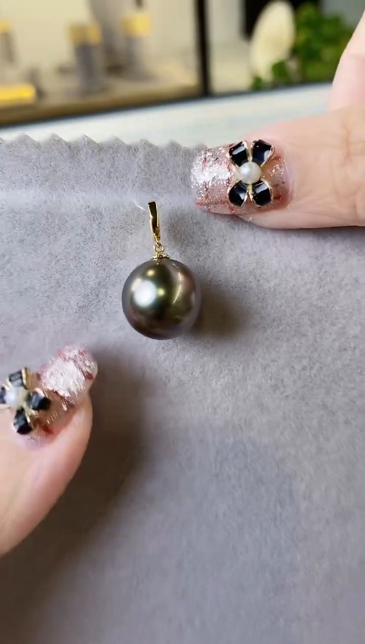 【闪购商品】海水珍珠吊坠(不含链)18K金镶嵌12-13大溪地黑珍珠吊坠