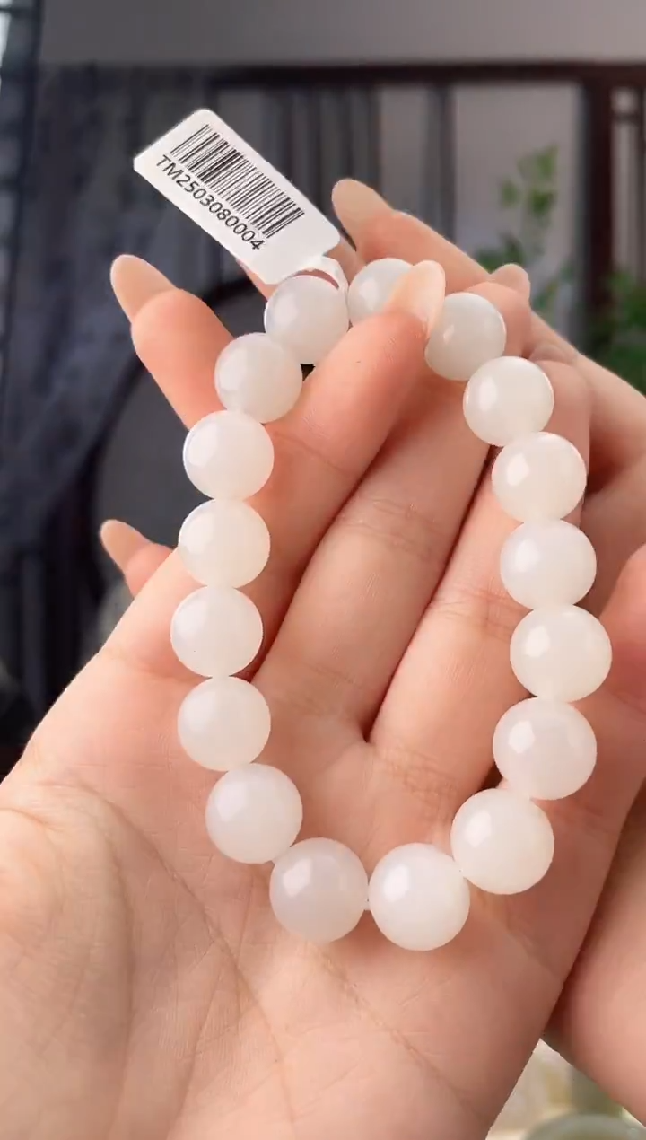 未镶嵌手串和田玉手串 多样性发其一