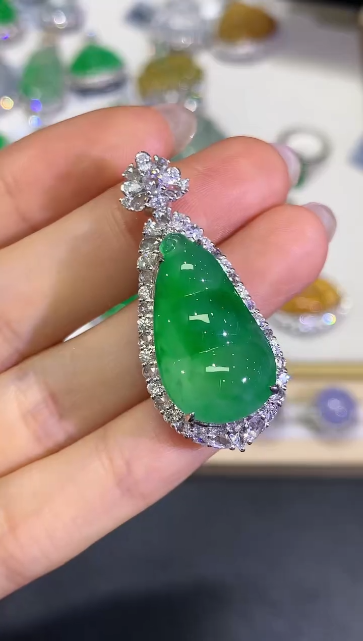 【闪购商品】翡翠颈饰18K金镶嵌团购46