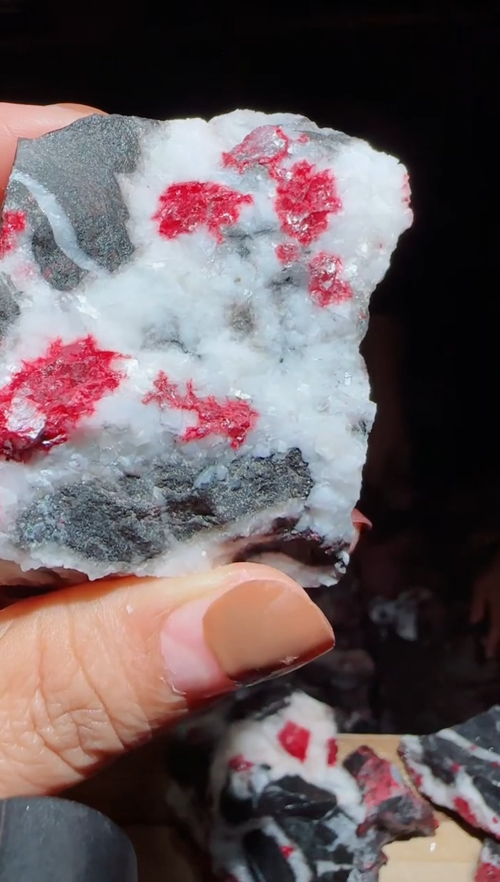 天然辰砂朱砂毛料9