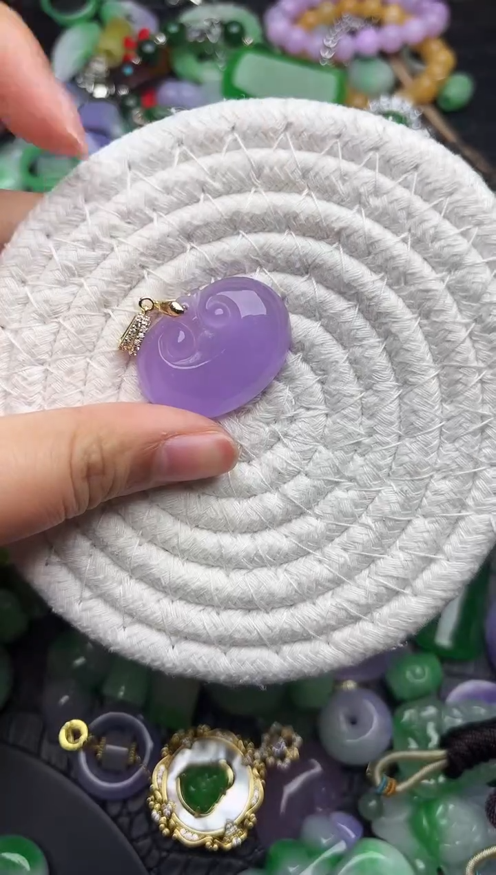 颈饰未镶嵌翡翠缅甸翡翠吊坠