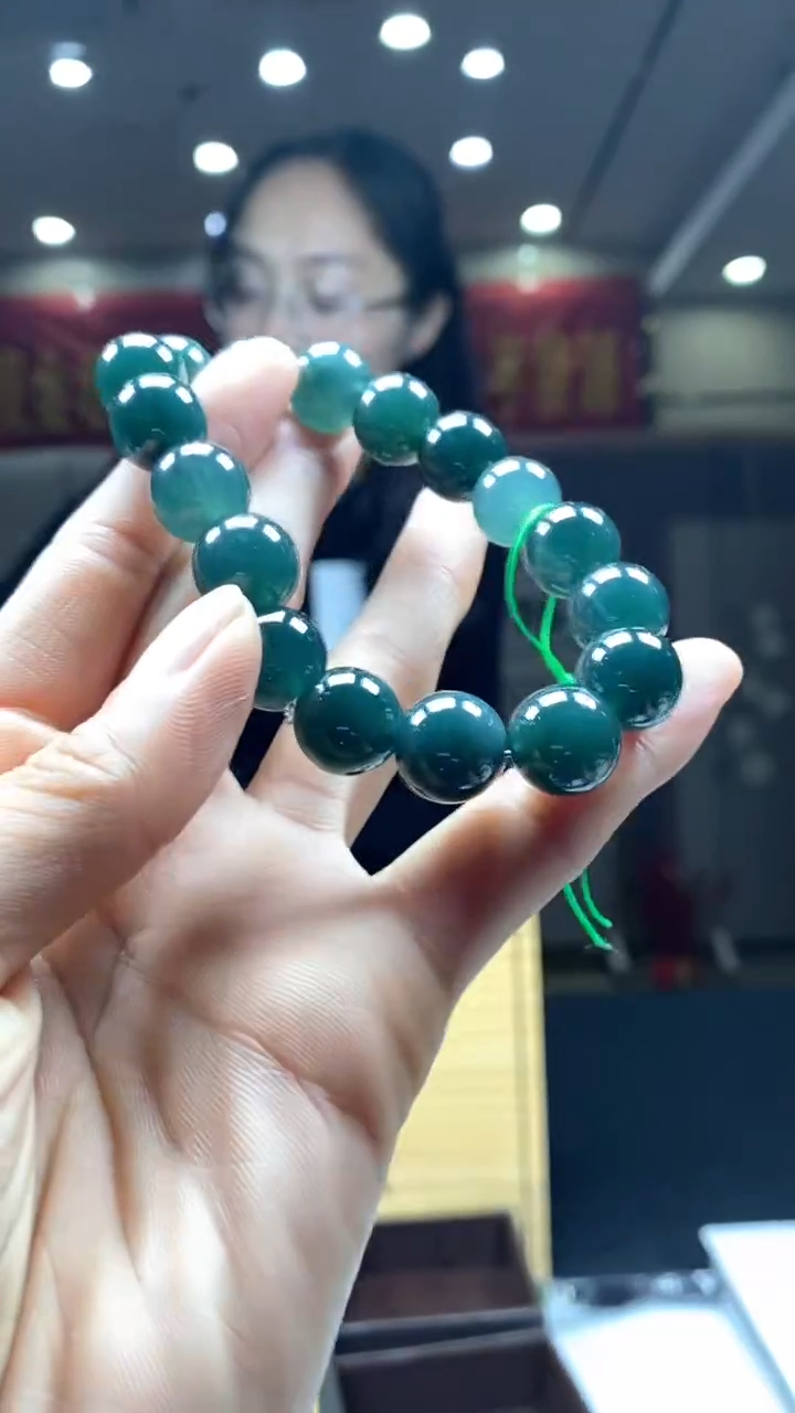 【闪购商品】翡翠手串未镶嵌********711
