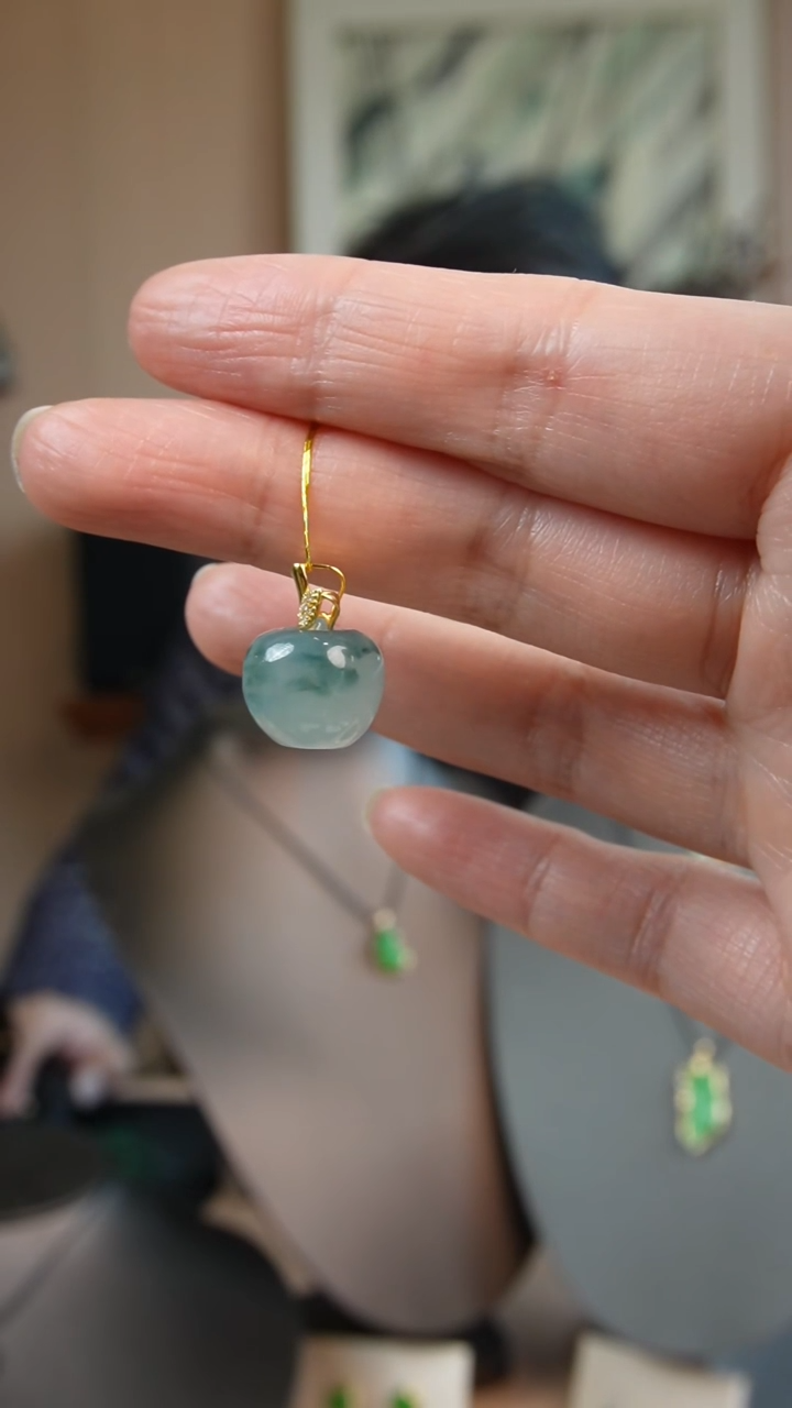 【闪购商品】翡翠颈饰18K金镶嵌天然缅甸翡翠吊坠