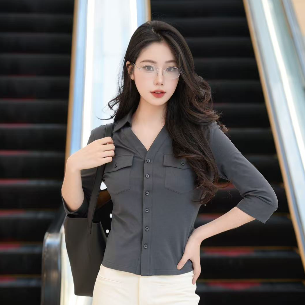 GIRDEAR/哥弟130188 早春新款显瘦修身翻领口袋设计七分袖衬衫