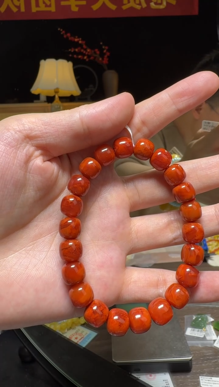 【闪购商品】南红玛瑙手串未镶嵌南红老型珠约10-11mm单圈手串