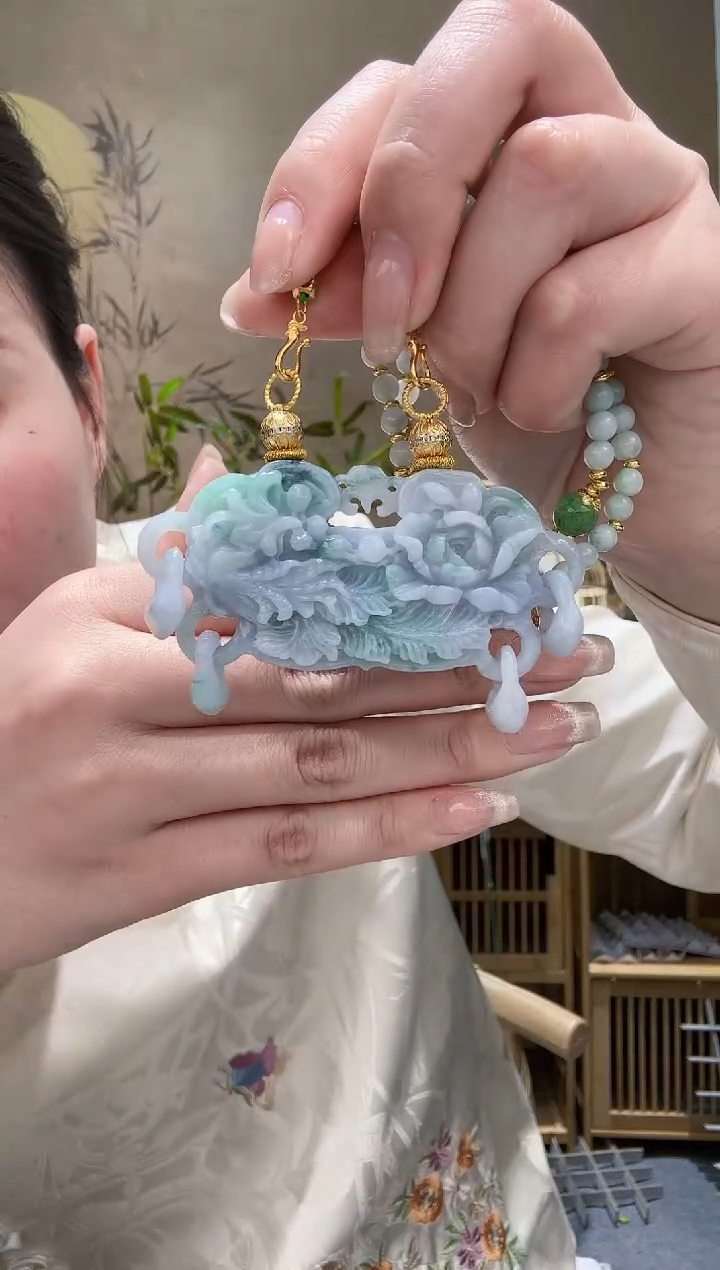 【闪购商品】翡翠颈饰未镶嵌吊坠