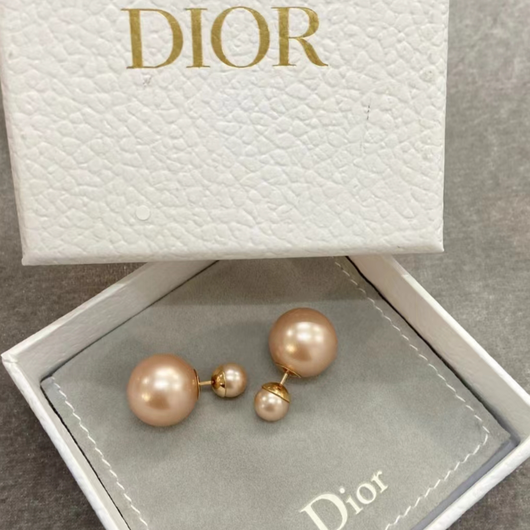未使用 DIOR/迪奥 大小珍珠耳钉粉色/时尚百搭/首饰
