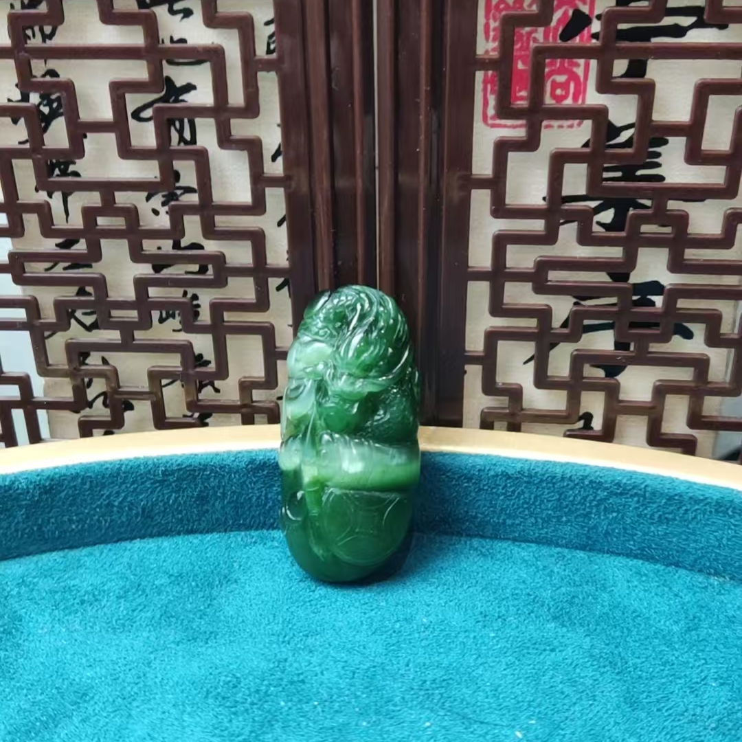 和田玉碧玉猫眼龙牌