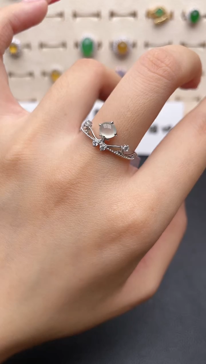 【闪购商品】翡翠戒指银S925镶嵌一物一证一礼盒