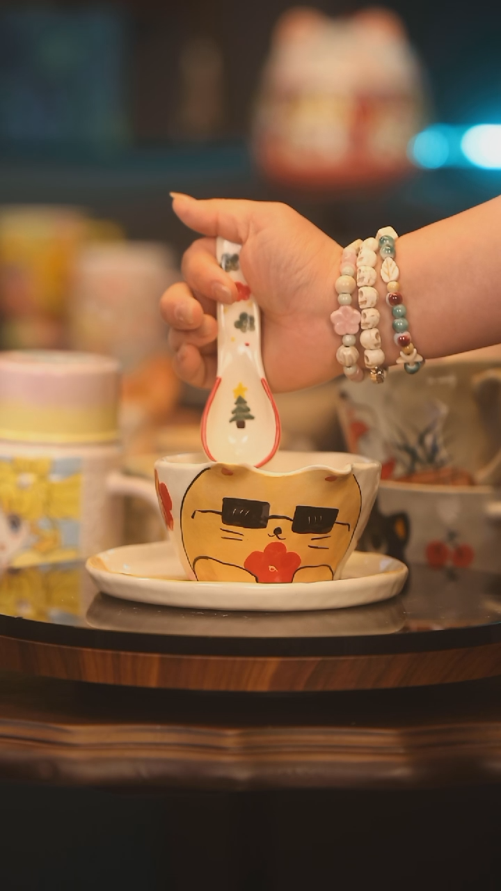 【闪购商品】摆件景德镇釉下彩绘设计师款式陶瓷