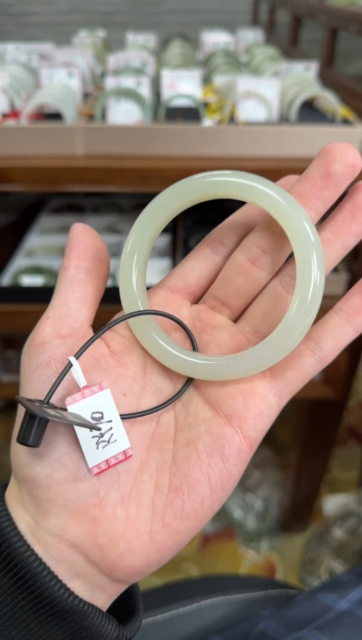 未镶嵌手镯和田玉58