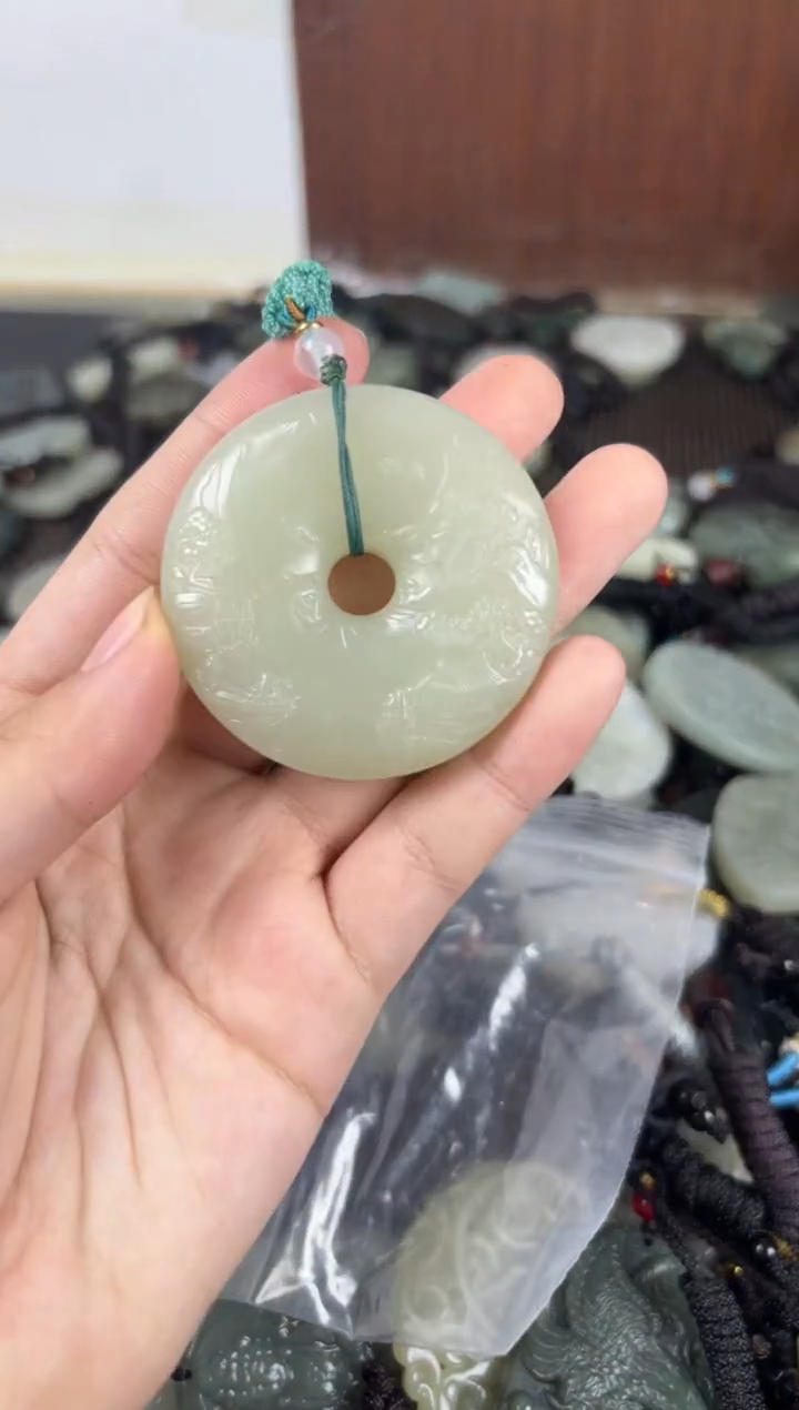 【闪购商品】和田玉颈饰未镶嵌1