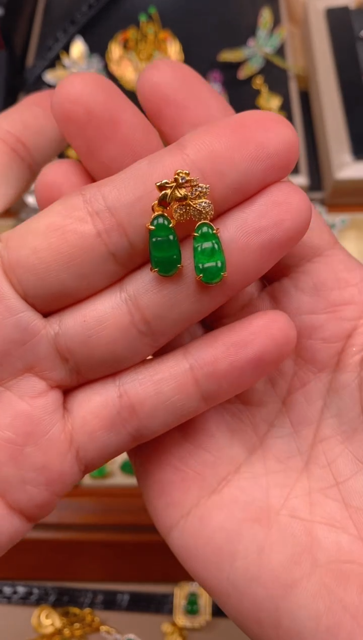 【闪购商品】翡翠吊坠(不含链)银S925镶嵌豆子