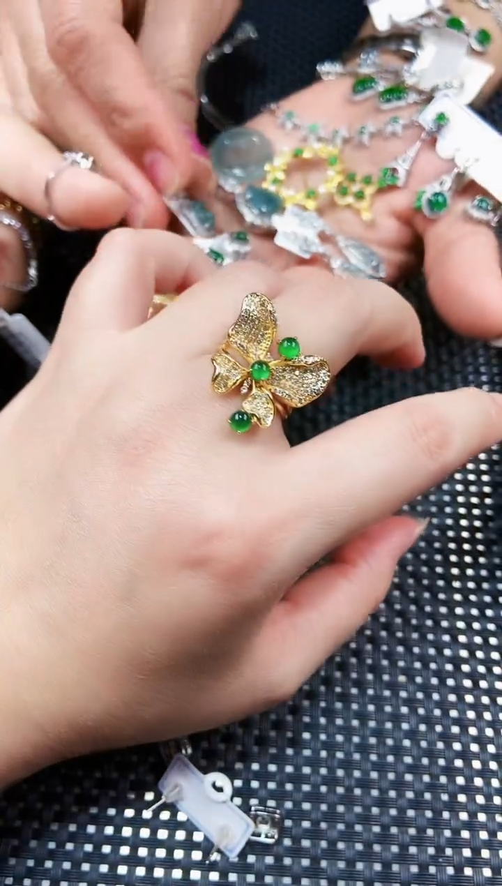 【闪购商品】翡翠戒指未镶嵌111111111