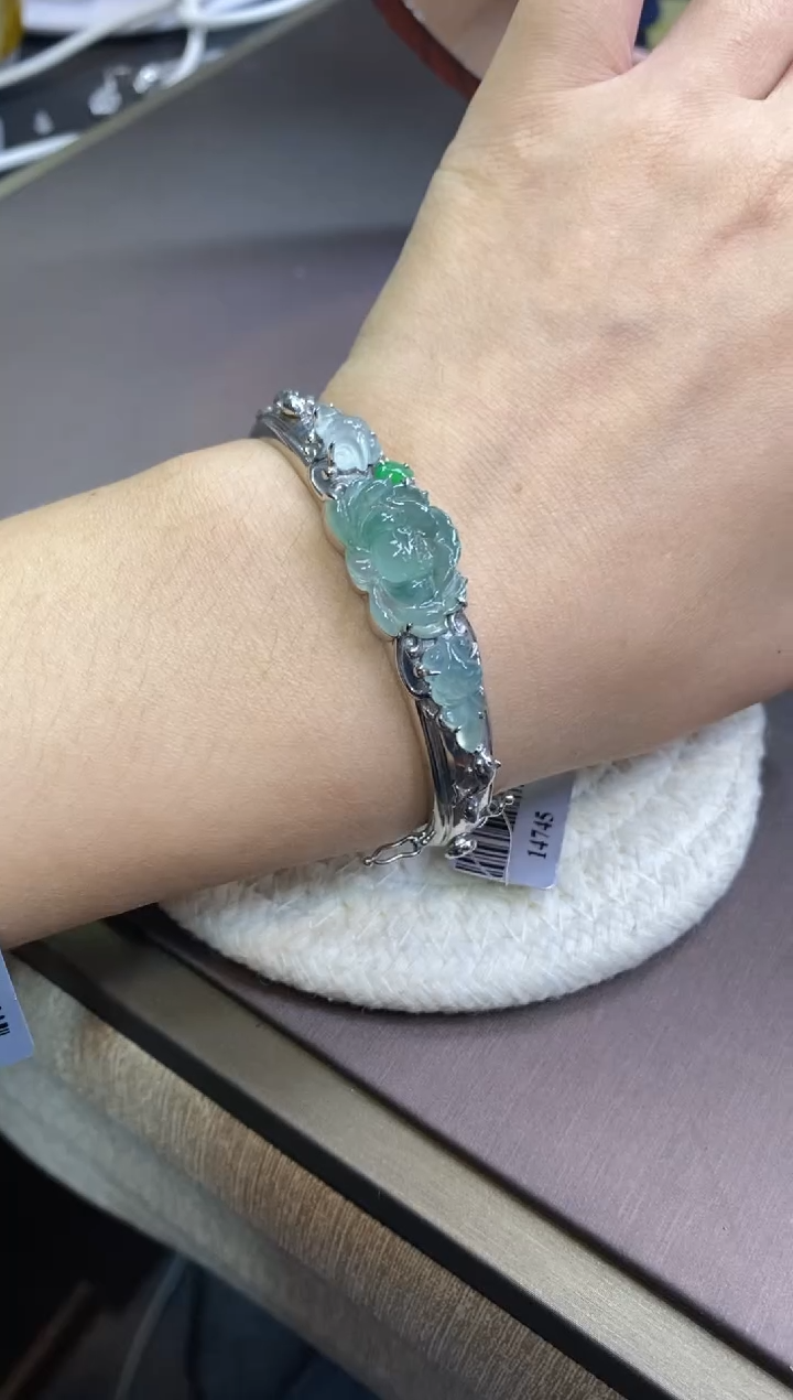 颈饰银S925镶嵌翡翠净货14745