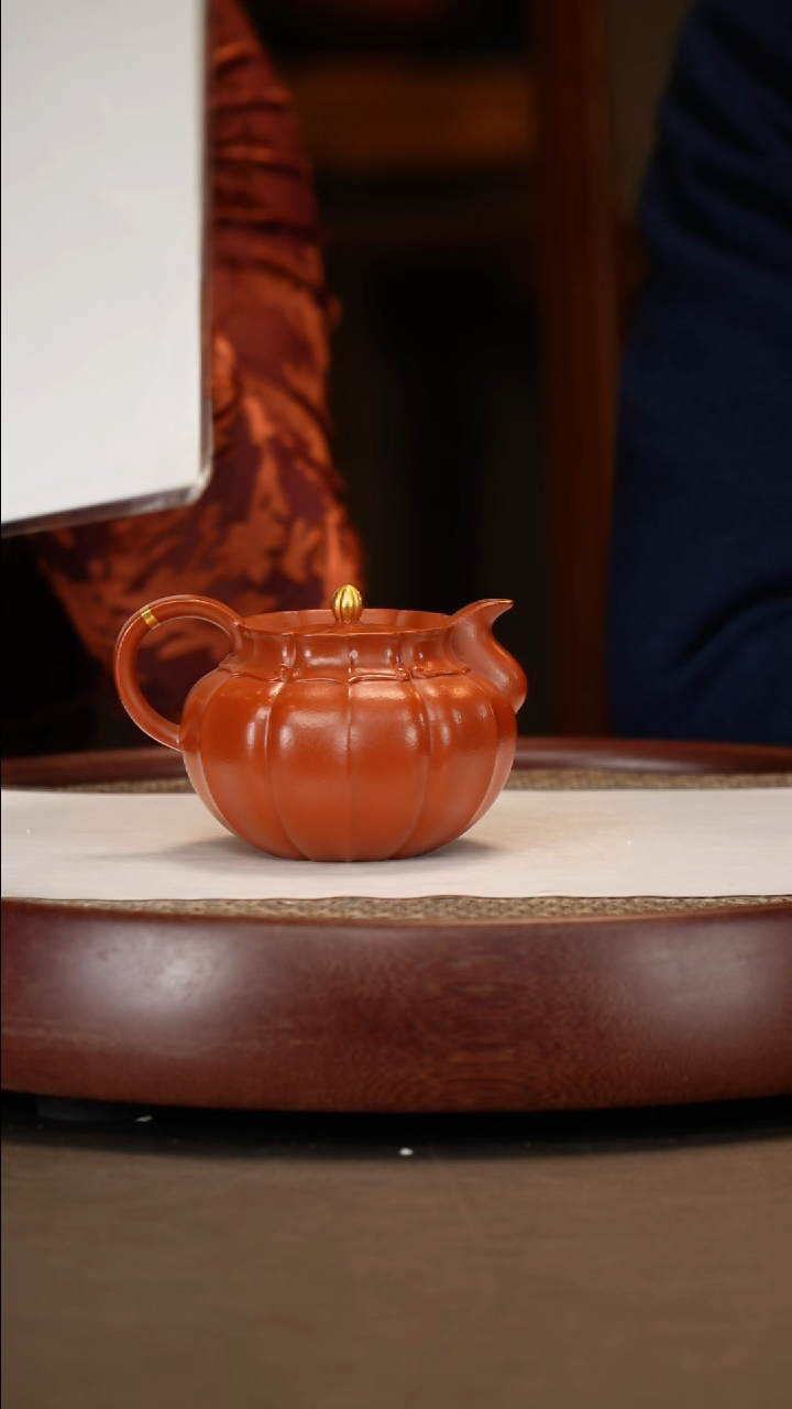 【闪购商品】紫砂茶壶【鲍宜明】大红袍筋纹西施