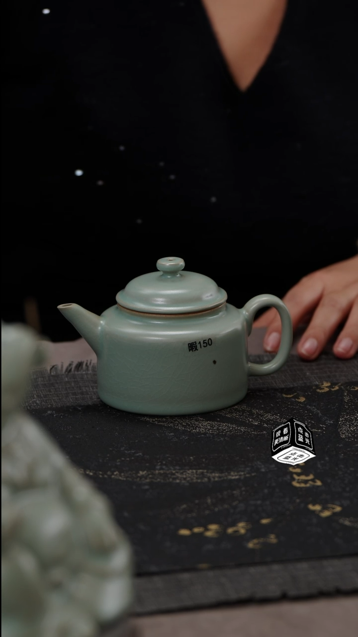 【闪购商品】杯国非遗大师王君子章款德钟壶瑕、、、、