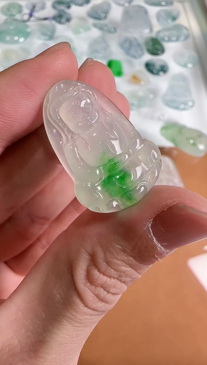 【闪购商品】翡翠吊坠(不含链)未镶嵌··