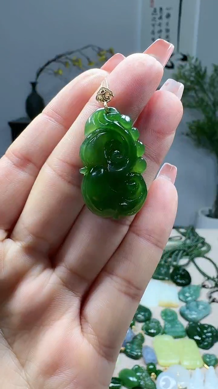 吊坠(不含链)18K金镶嵌和田玉1