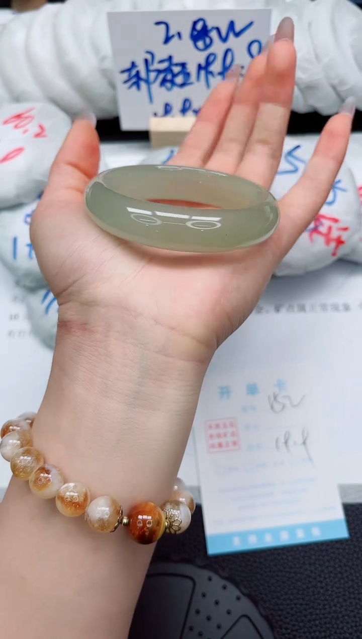 石英质玉手镯未镶嵌152-56