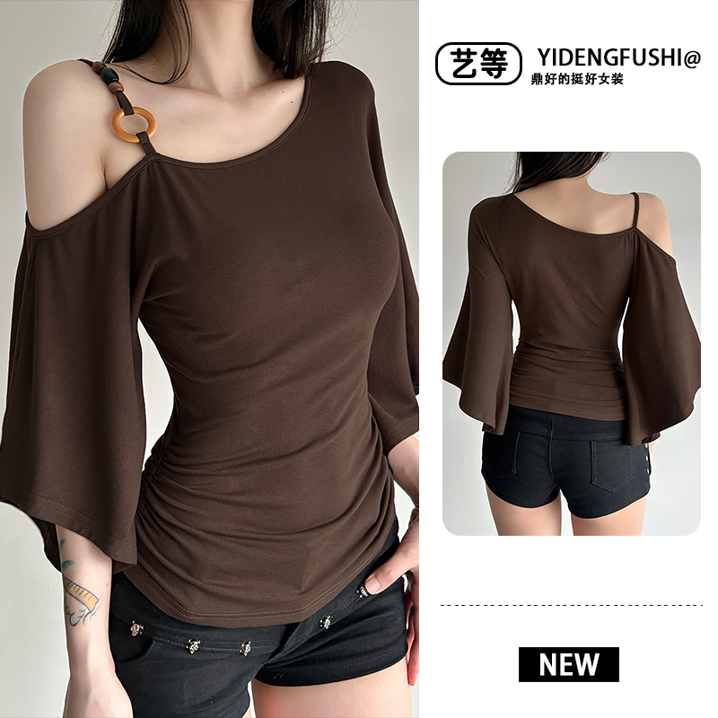  2025年夏季纯色辣妹斜领单肩串珠圆环蝙蝠袖T恤百搭修身显瘦上衣