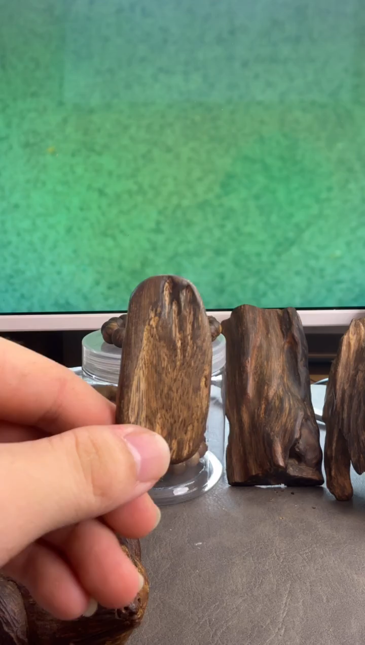 沉香手把件多样性发一