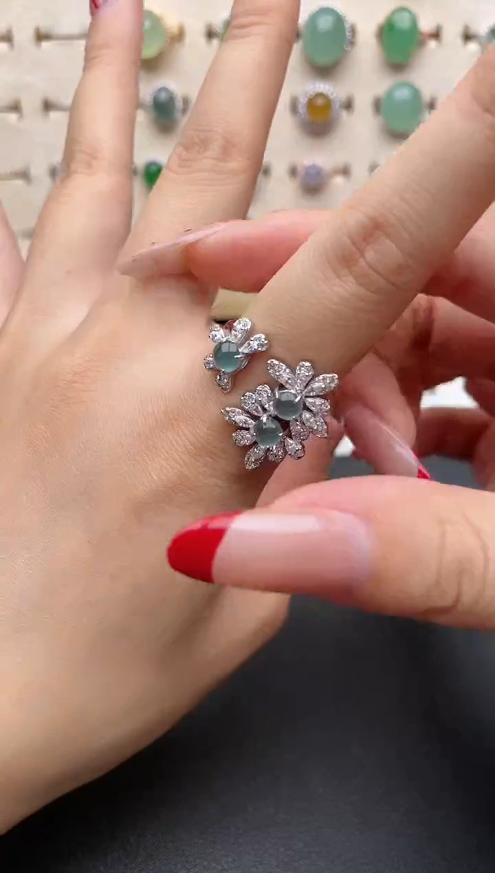 【闪购商品】翡翠戒指银S925镶嵌一物一证一礼盒