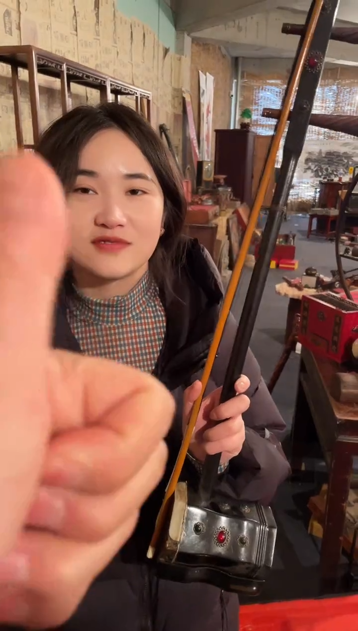 【闪购商品】一一一一一一二胡