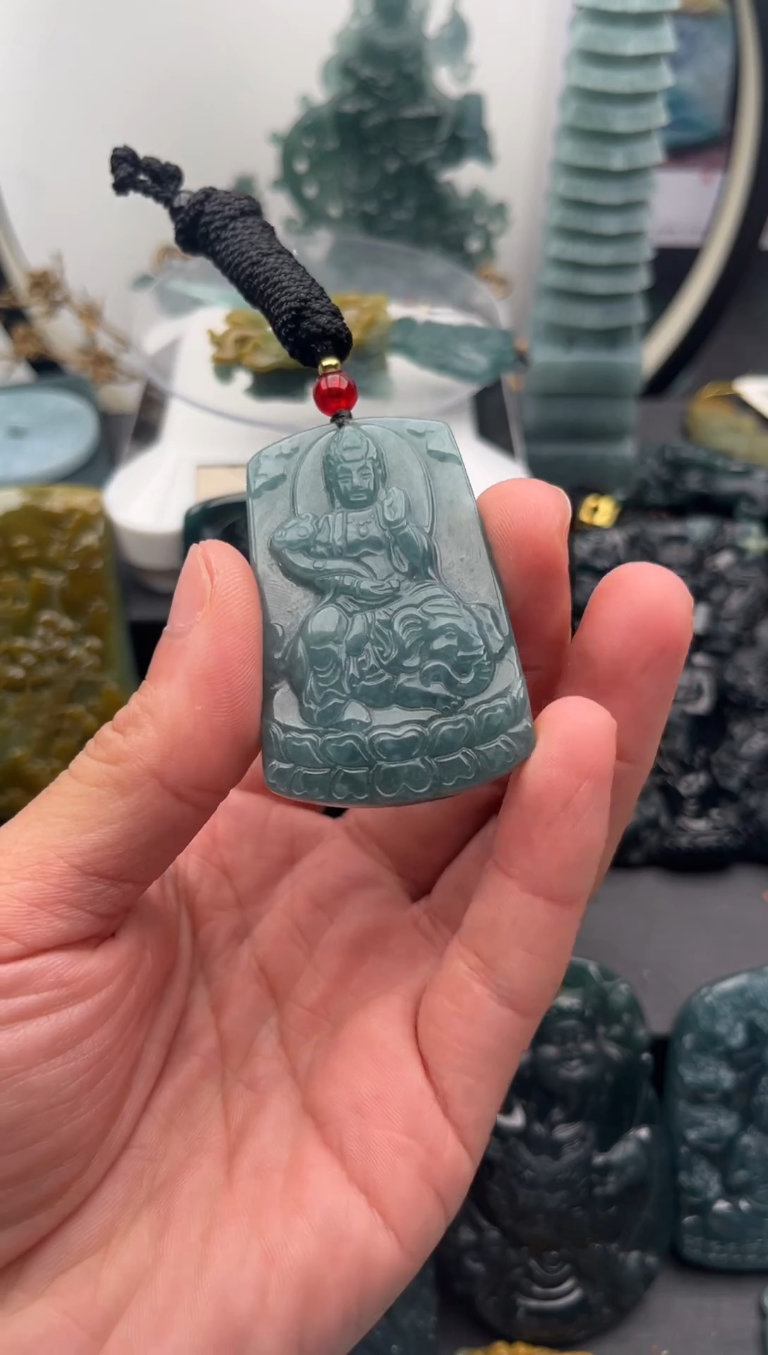 颈饰未镶嵌翡翠普贤
