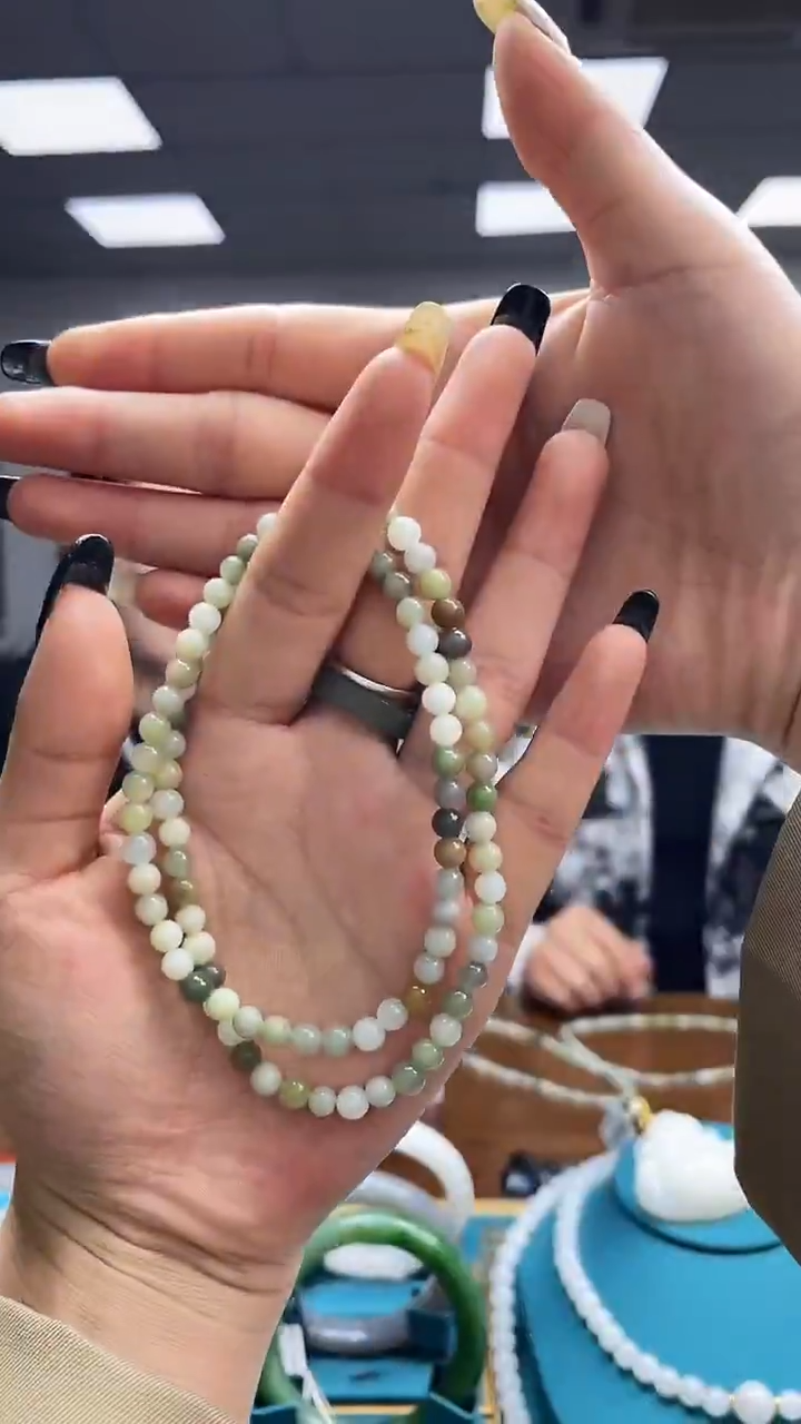 颈饰未镶嵌和田玉多宝妈妈链