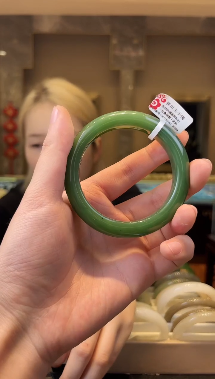 【闪购商品】和田玉手镯未镶嵌SH291 多样性发其一