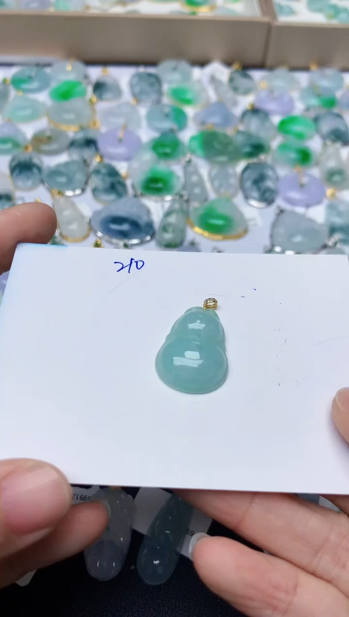 【闪购商品】翡翠颈饰18K金镶嵌天然翡翠A货   