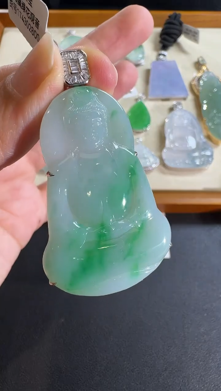 【闪购商品】翡翠吊坠(不含链)18K金镶嵌【源头工厂】钻石镶嵌