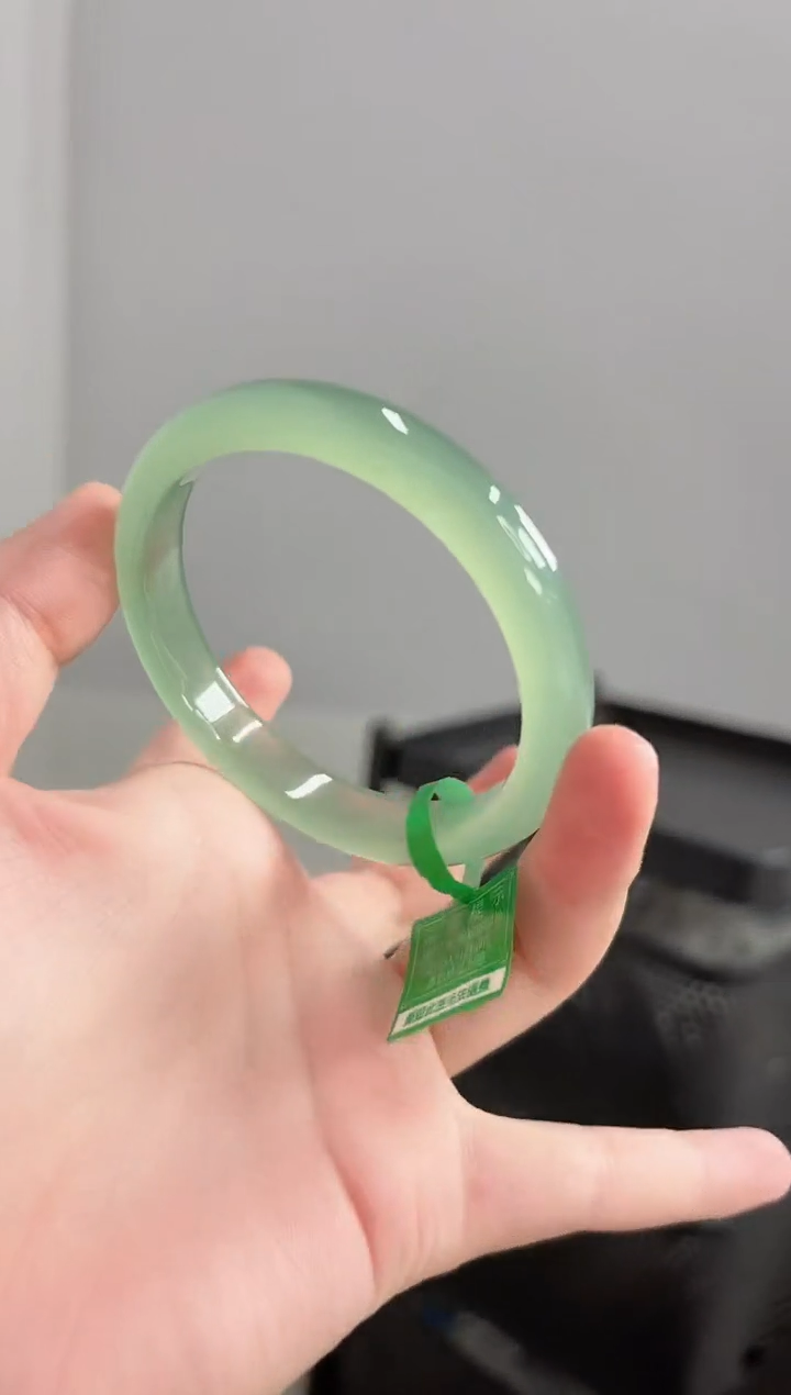 玛瑙/玉髓手镯未镶嵌58圈