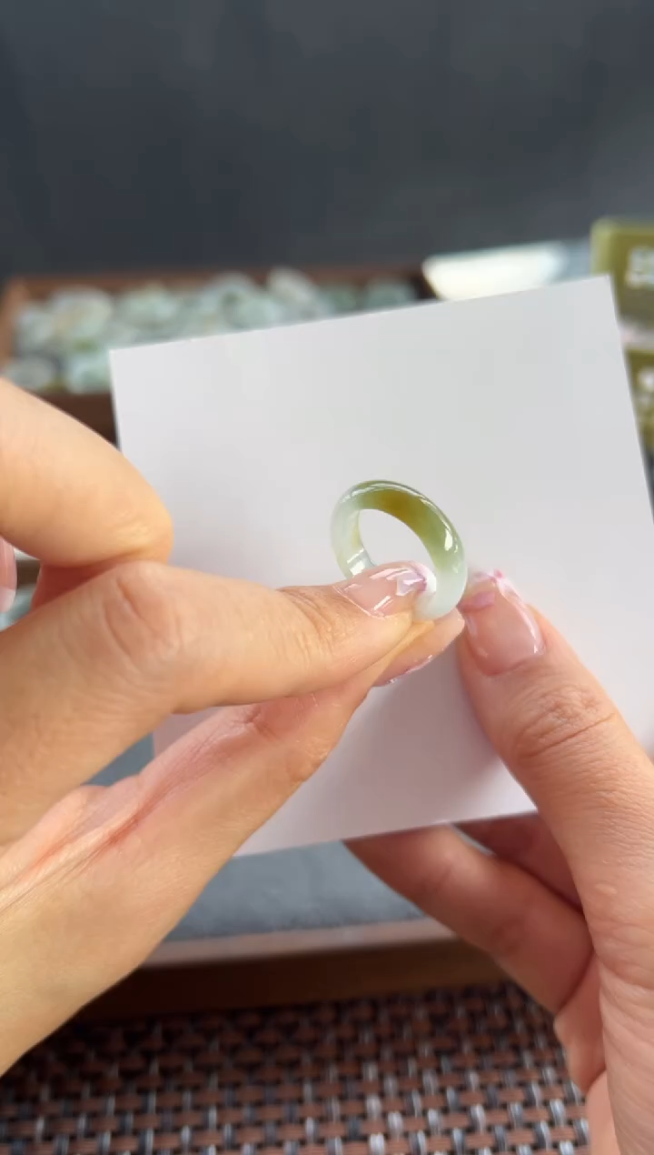 【闪购商品】翡翠吊坠(不含链)未镶嵌516买断13.5