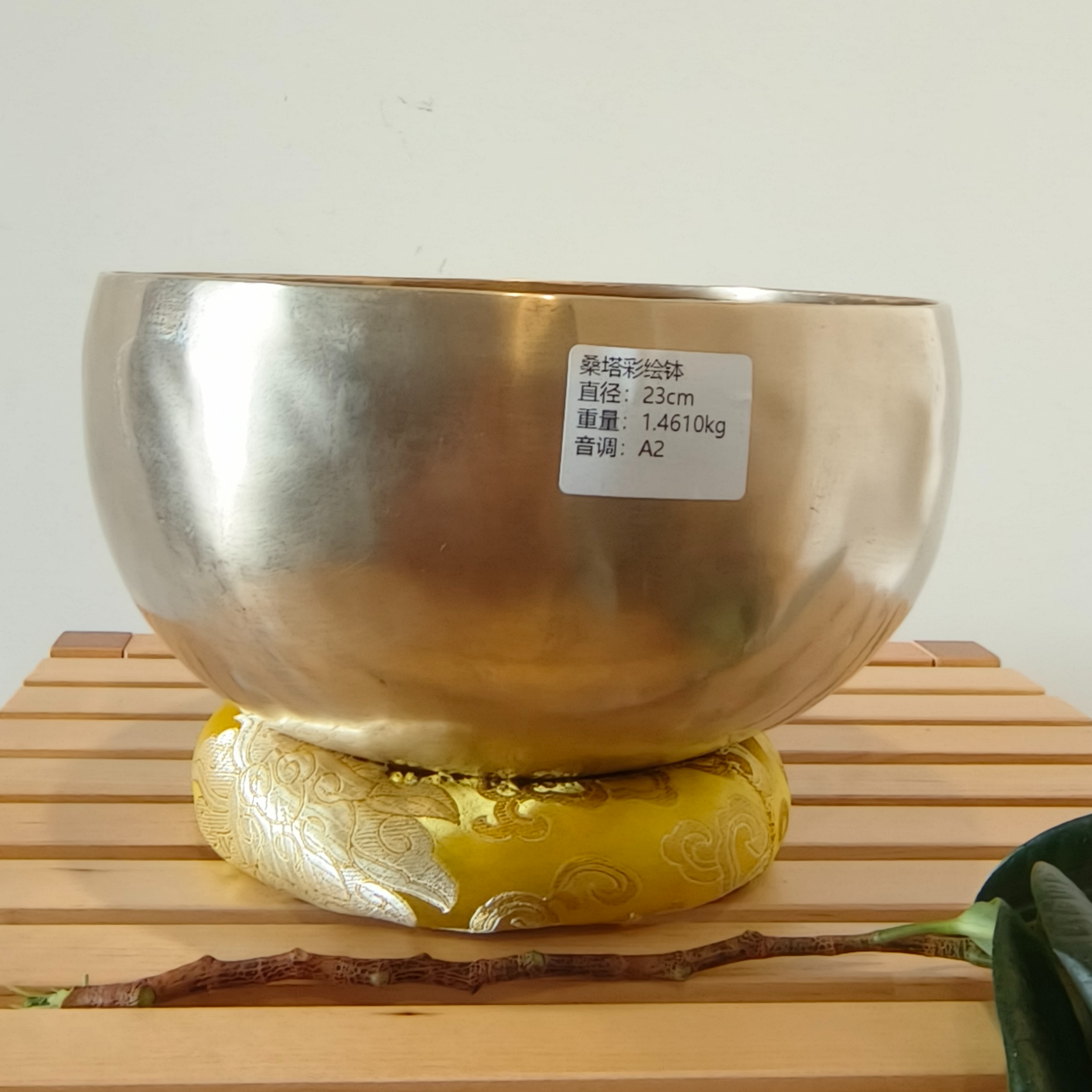 尼泊尔纯手工桑塔彩绘颂钵金色