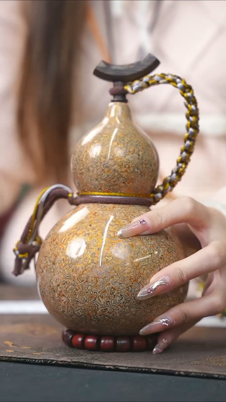 【闪购商品】WQ218漆艺酒葫芦不包手串及旋转底座