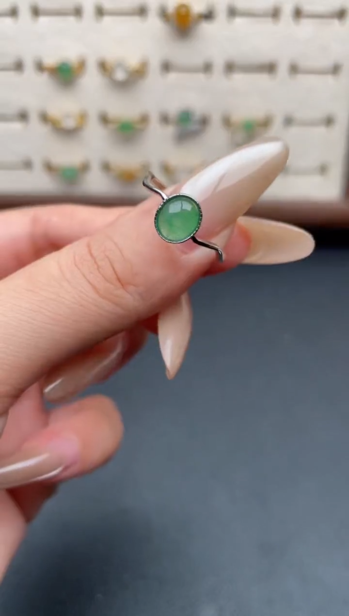 银S925镶嵌戒指翡翠一物一证一礼盒