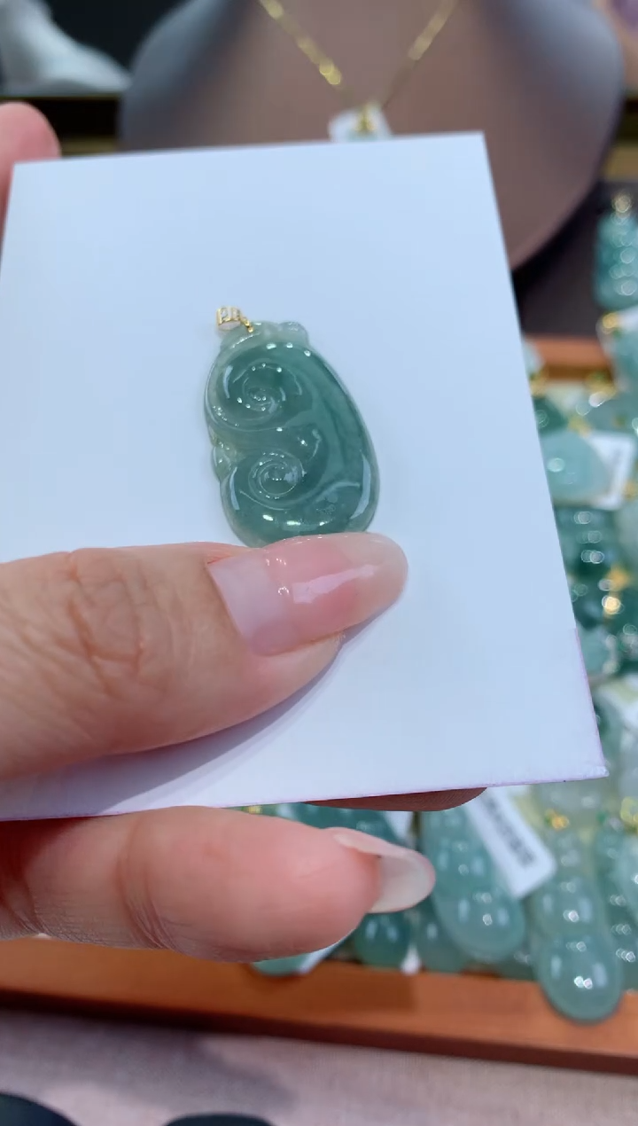 【闪购商品】翡翠颈饰18K金镶嵌天然翡翠A货挂件